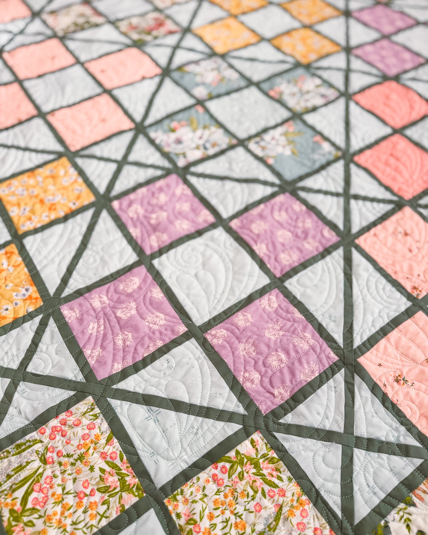 Harlequin Bloom Quilt Pattern (PDF)